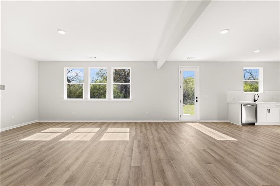 Spacious, unfurnished interior of a new home in Cedar Farms, Winder (Image 14).