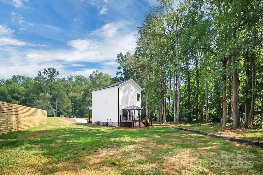 Image 34 of a home in .