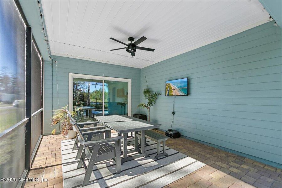 Exterior details and patio area of a home in St Augustine Lakes, St. Augustine (Image 20).