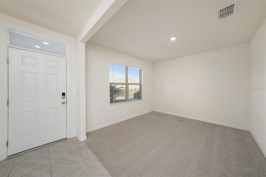 Spacious, unfurnished interior of a new home in , Wesley Chapel (Image 23).