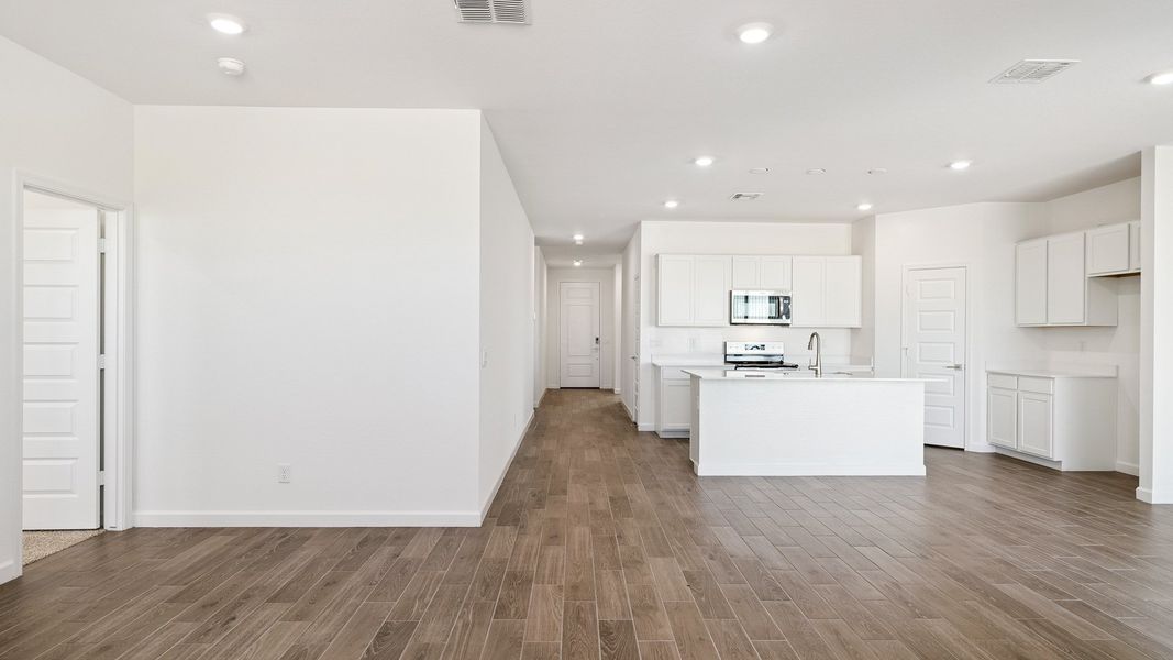 Spacious, unfurnished interior of a new home in Remington, Buckeye (Image 17).