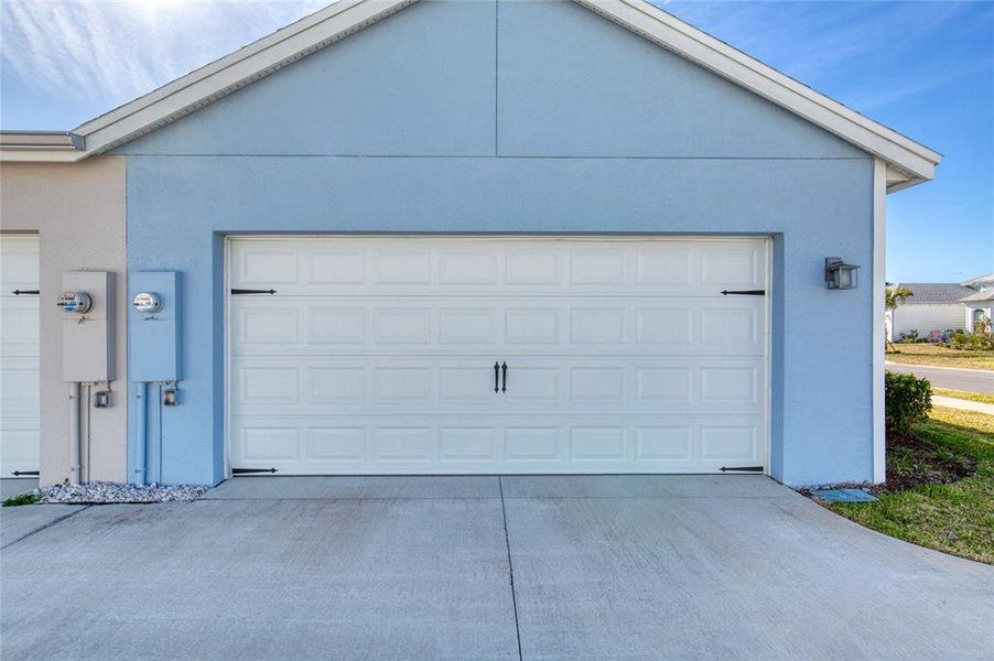 Exterior details and patio area of a home in , Daytona Beach (Image 29). Exterior details and patio area of a home in , Daytona Beach (Image 29).