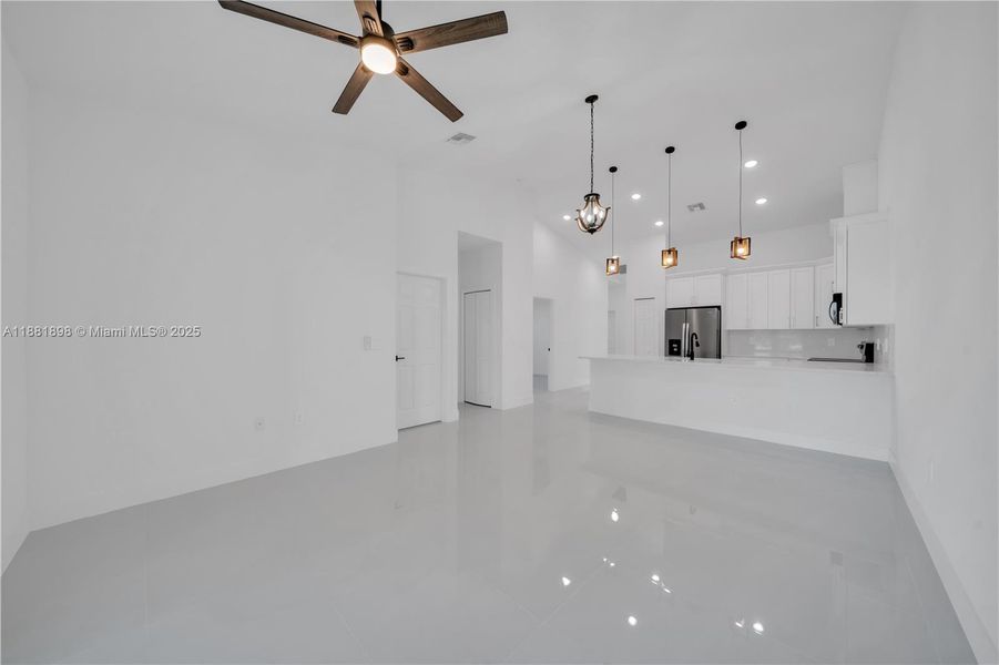 Image 49 of a home in .