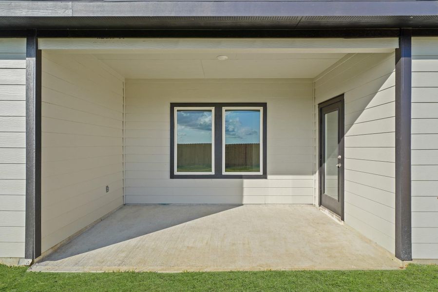 Exterior details and patio area of a home in Medina, Dayton (Image 16).