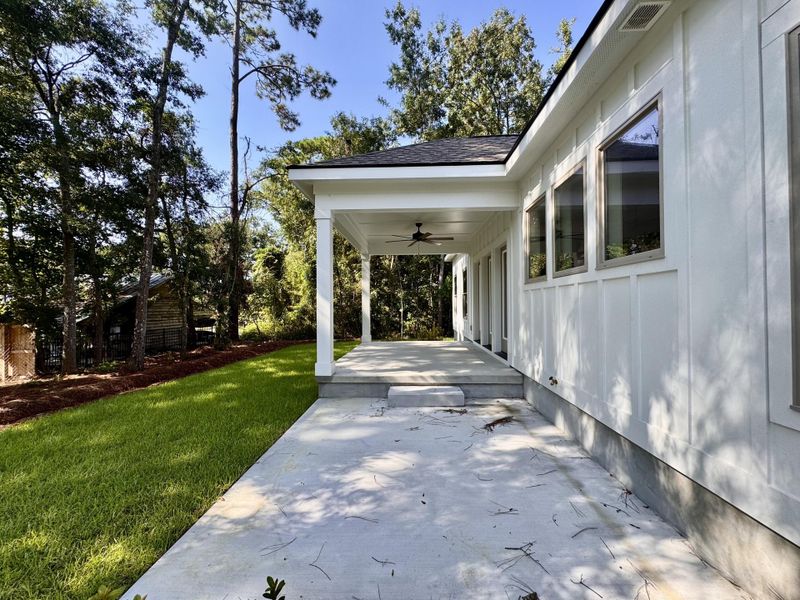 Exterior details and patio area of a home in , Pawleys Island (Image 20). Exterior details and patio area of a home in , Pawleys Island (Image 20).