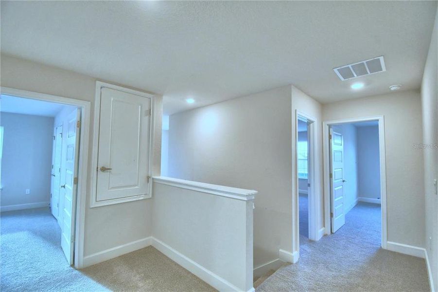 Spacious, unfurnished interior of a new home in Horse Creek at Crosswinds, Davenport (Image 19). Spacious, unfurnished interior of a new home in Horse Creek at Crosswinds, Davenport (Image 19).