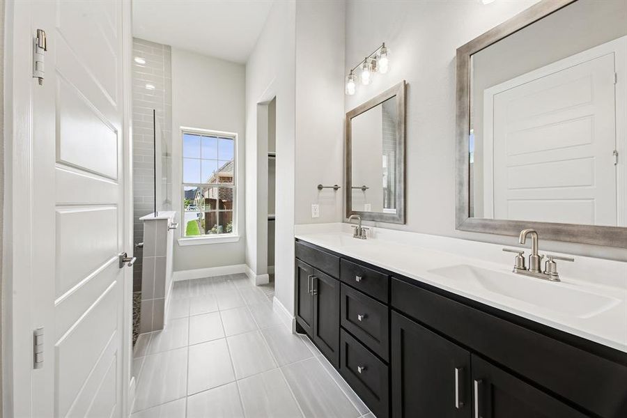 Furnished interior view inside a new home in Elements at Viridian - Garden Series, Arlington (Image 11). Furnished interior view inside a new home in Elements at Viridian - Garden Series, Arlington (Image 11).