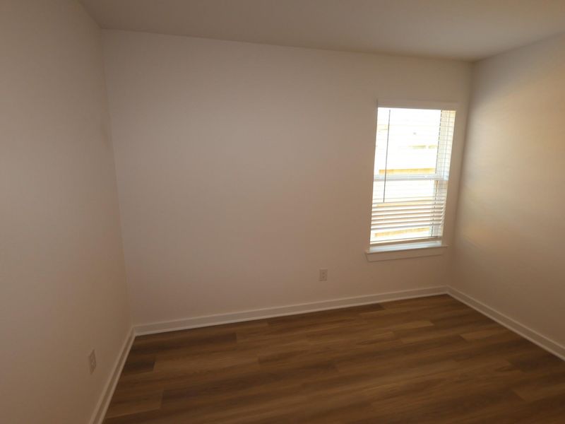 Spacious, unfurnished interior of a new home in Summerview, Fulshear (Image 16). Spacious, unfurnished interior of a new home in Summerview, Fulshear (Image 16).