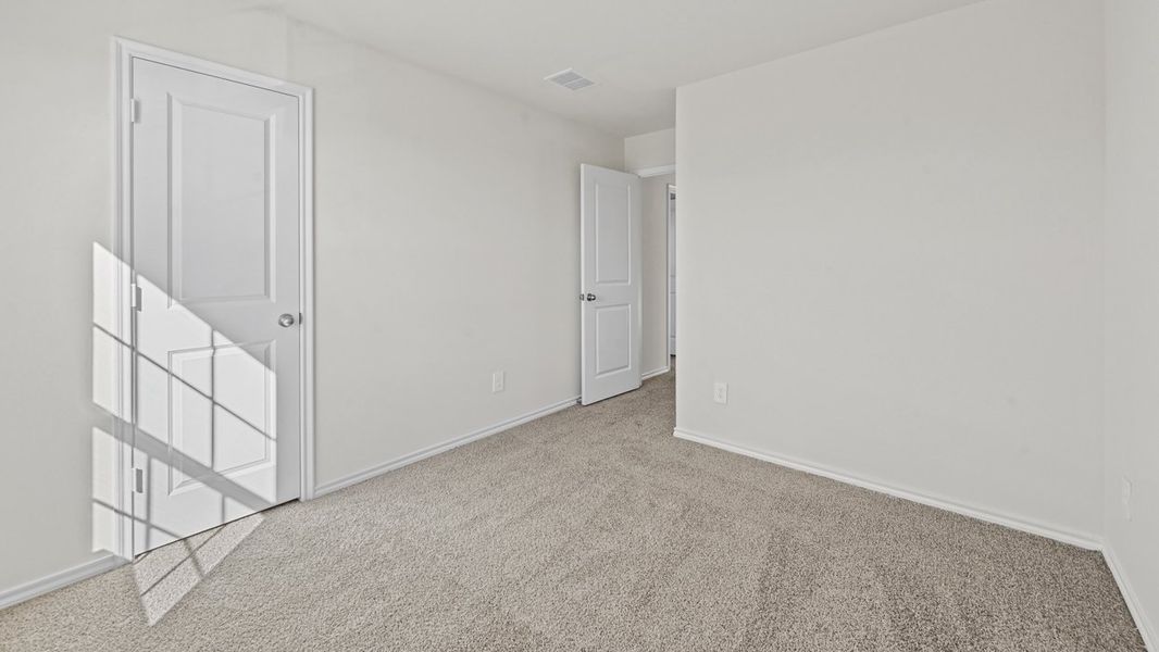 Spacious, unfurnished interior of a new home in Crane Crossing, Crandall (Image 26).
