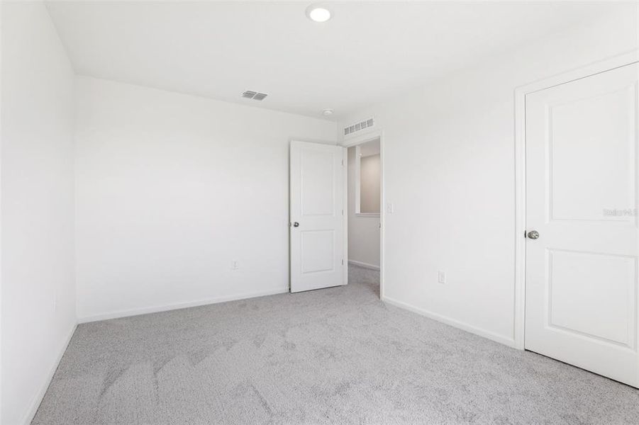 Spacious, unfurnished interior of a new home in The Grove at Scenic Terrace, Lake Hamilton (Image 39).