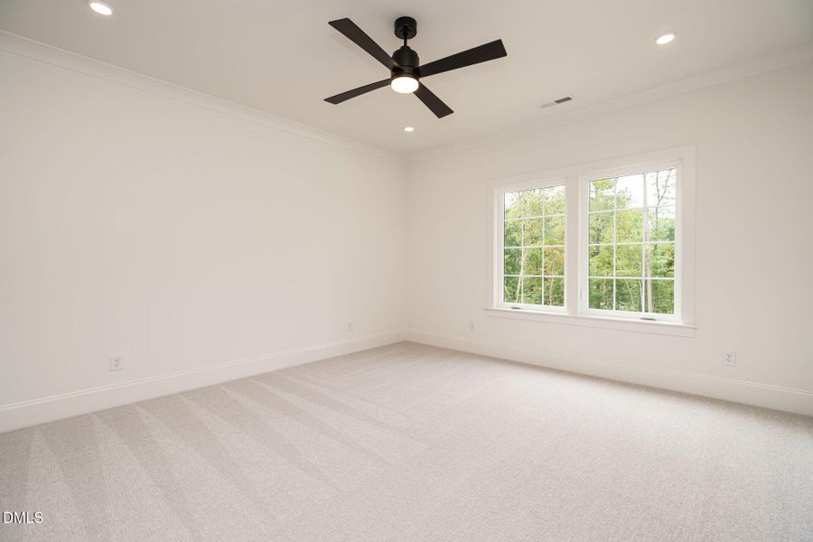 038-1920x1080-bedroom