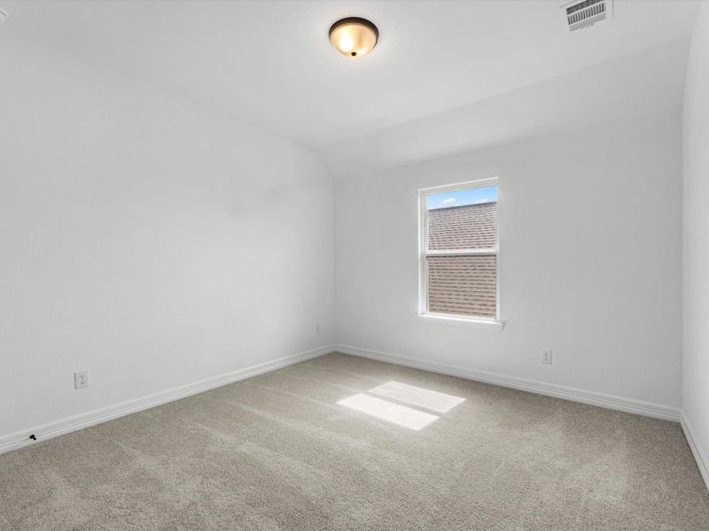 Spacious, unfurnished interior of a new home in Wildrye, Waller (Image 20).