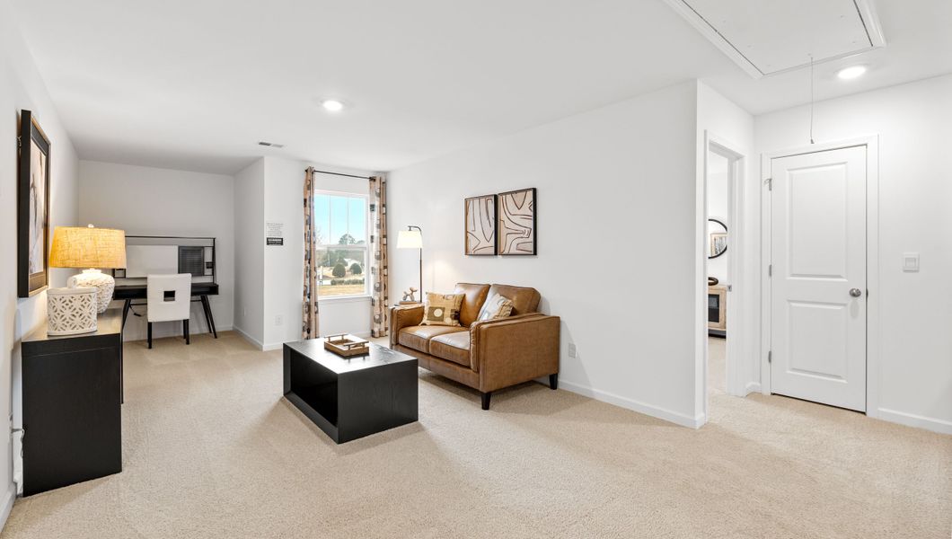Furnished interior view inside a new home in Benjamin's Grove, Woodruff (Image 20).