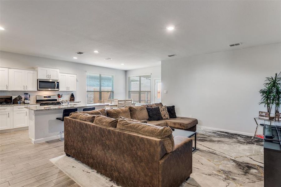 Furnished interior view inside a new home in , Fort Worth (Image 15). Furnished interior view inside a new home in , Fort Worth (Image 15).