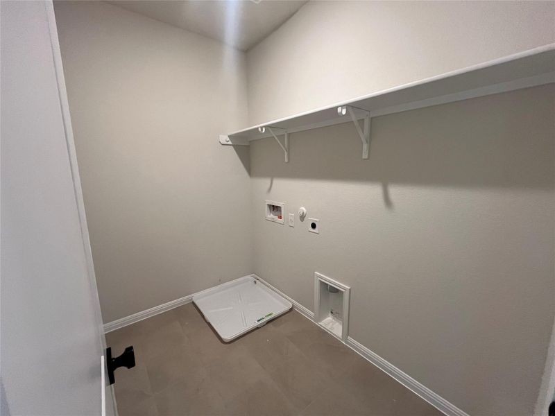 Spacious, unfurnished interior of a new home in The Cottages at Lariat, Liberty Hill (Image 31).