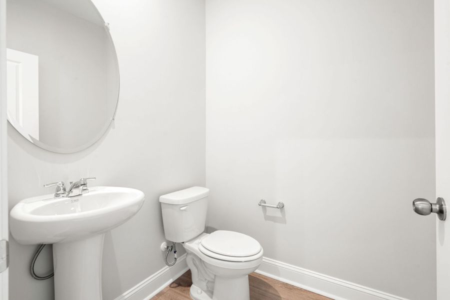 Furnished interior view inside a new home in Salem Bay, Beaufort (Image 7).
