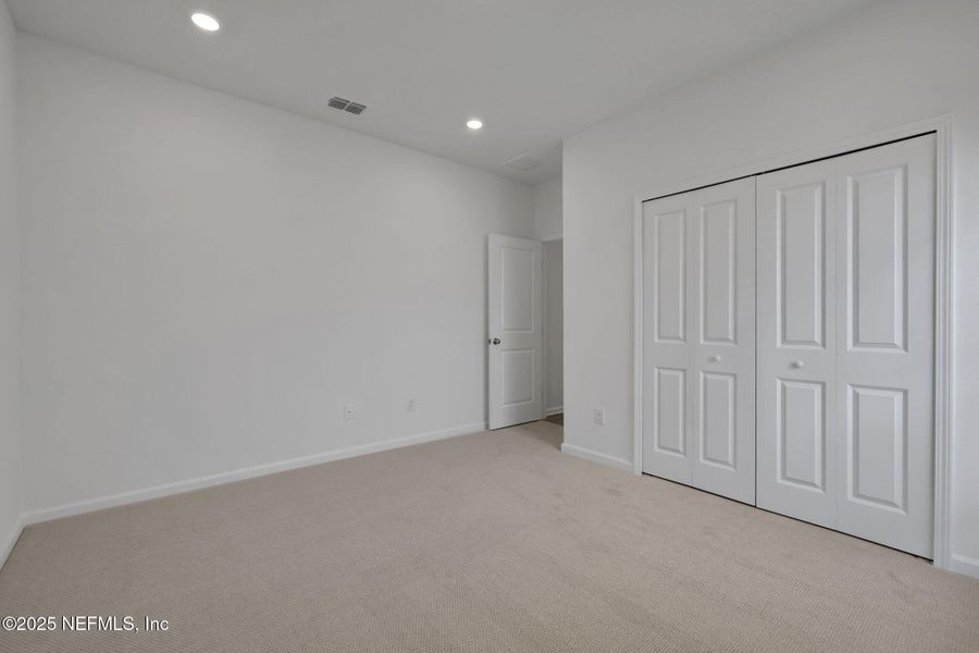 Spacious, unfurnished interior of a new home in Brook Forest, St. Augustine (Image 30).