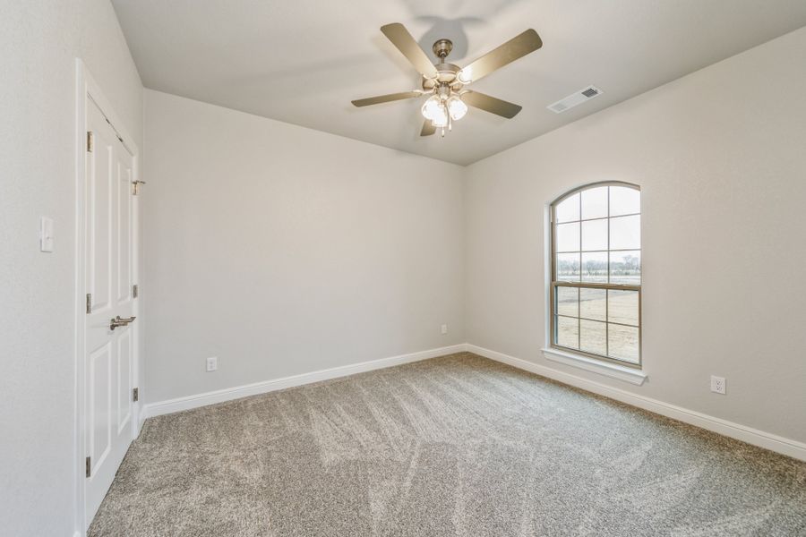 Representative unfurnished interior of a home built from the The Hudson by Doug Parr Custom Homes in Monarch Manor, Poolville (Image 16).