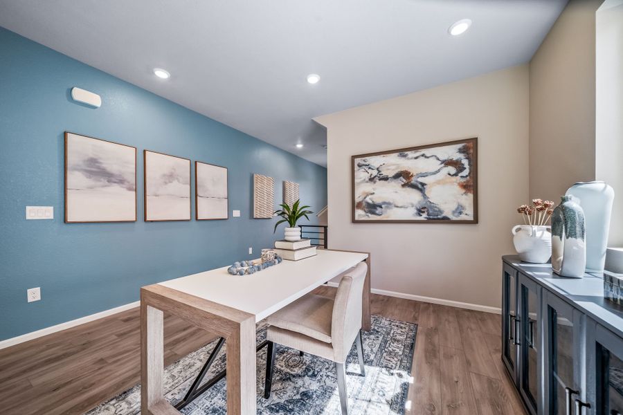 Furnished interior view inside a new home in Thompson River Ranch, Johnstown (Image 10).