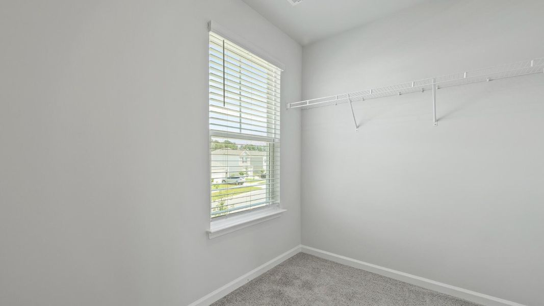 Spacious, unfurnished interior of a new home in , Summerville (Image 42).