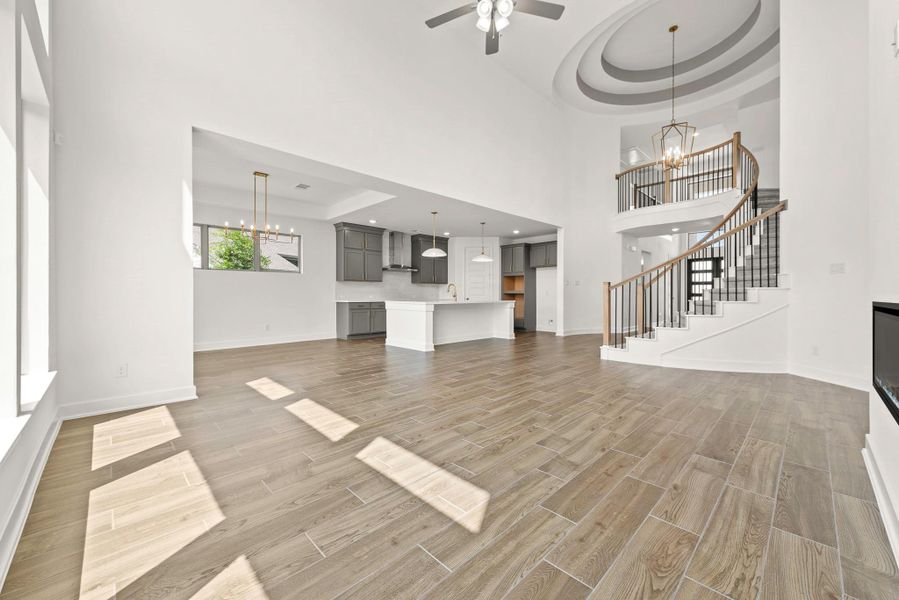 Representative image. Features, specifications, selections and colors may vary. Representative image. Features, specifications, selections and colors may vary.