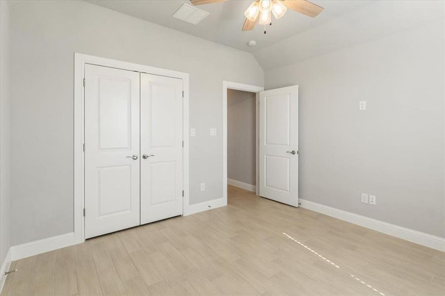 Image 36 of a home in .