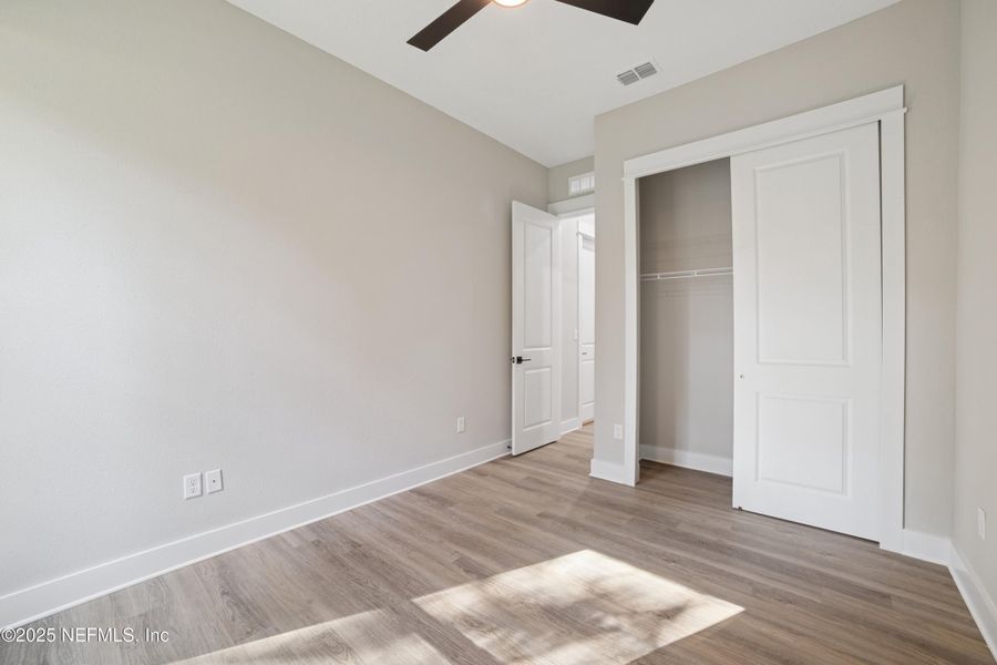 Spacious, unfurnished interior of a new home in , Jacksonville (Image 29).