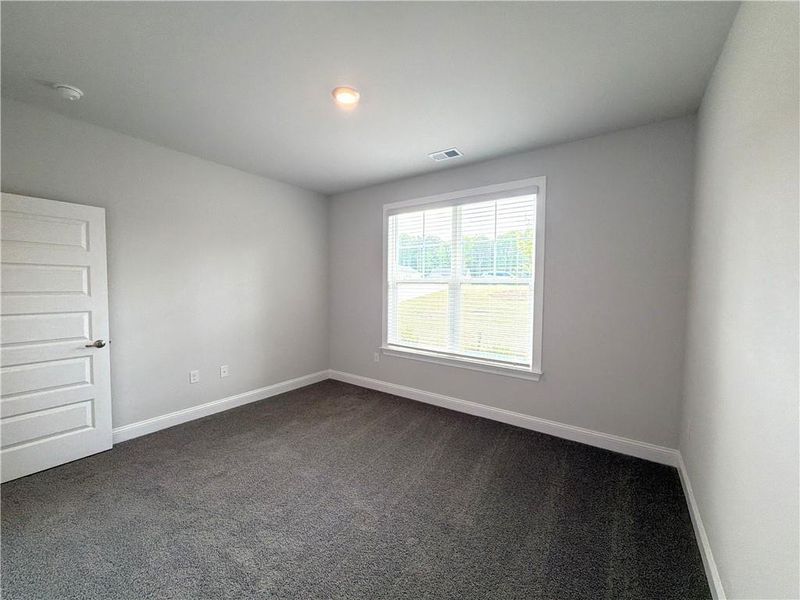 Spacious, unfurnished interior of a new home in Tuscany Hills, Douglasville (Image 27).