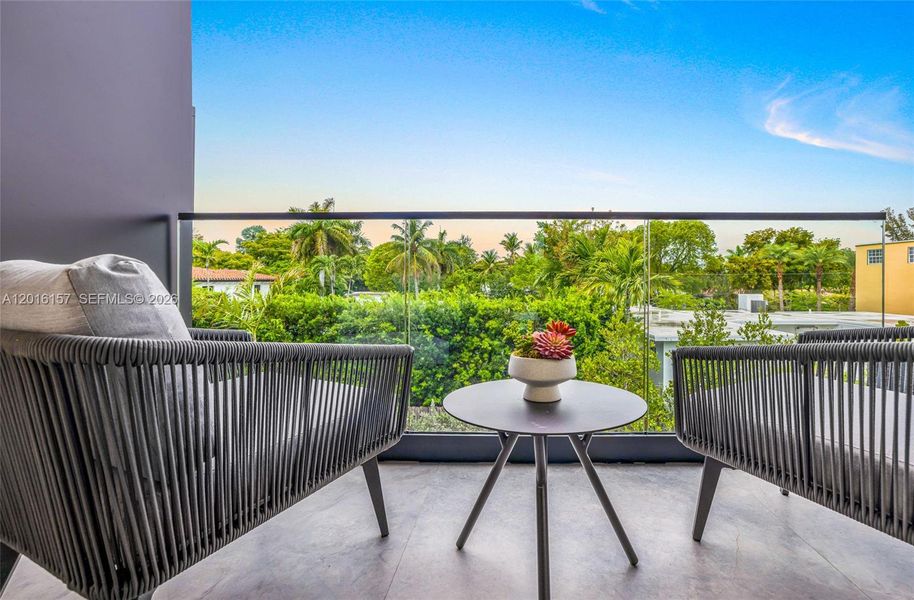 Exterior details and patio area of a home in , Miami Beach (Image 25).