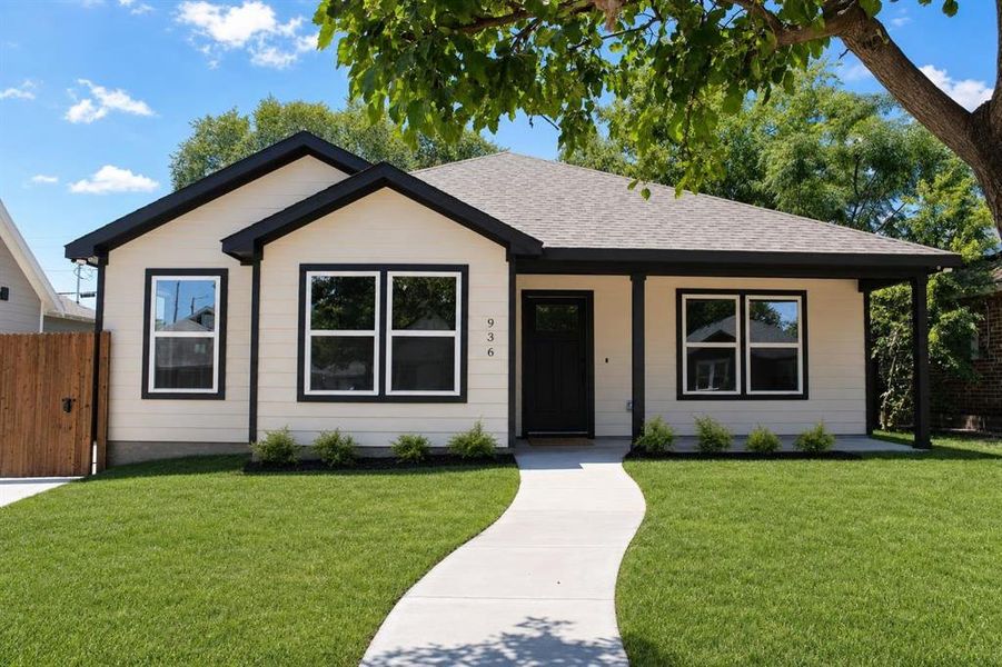Front exterior of a new home in , Fort Worth, TX, highlighting curb appeal (Image 1). Front exterior of a new home in , Fort Worth, TX, highlighting curb appeal (Image 1).