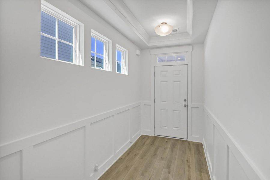 Spacious, unfurnished interior of a new home in Ashton Lakes, Lexington (Image 19).