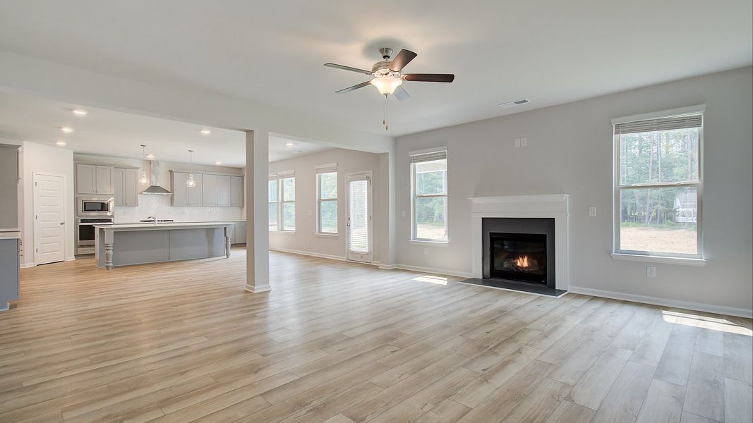 Representative furnished interior of a home built from the Henry II by DRB Homes in Grandview at Millers Mill, Stockbridge (Image 11).
