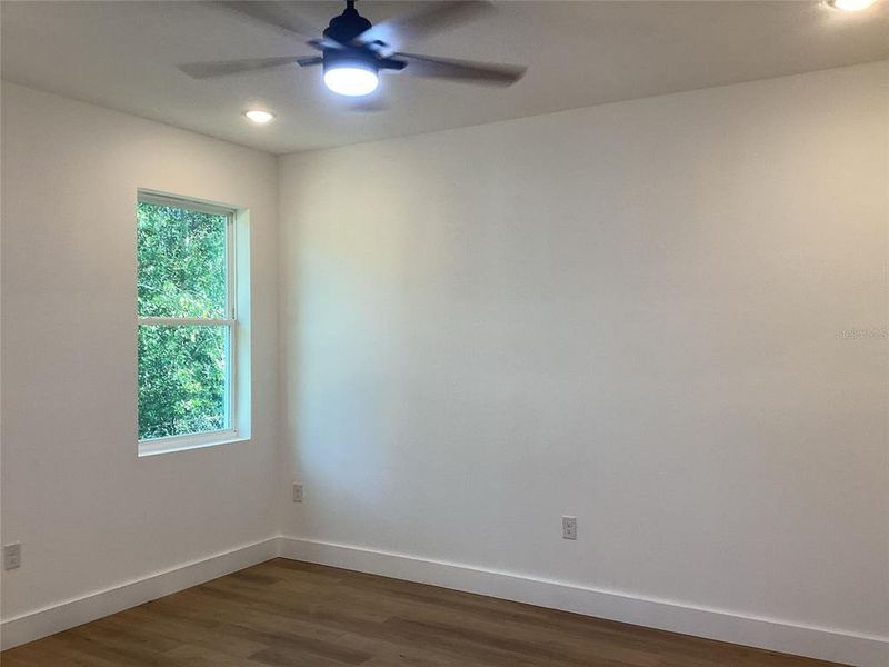 Spacious, unfurnished interior of a new home in , Spring Hill (Image 10).