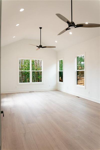 Spacious, unfurnished interior of a new home in , Atlanta (Image 77).