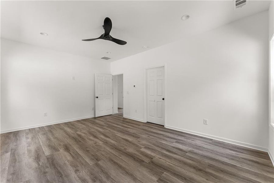 Image 39 of a home in .