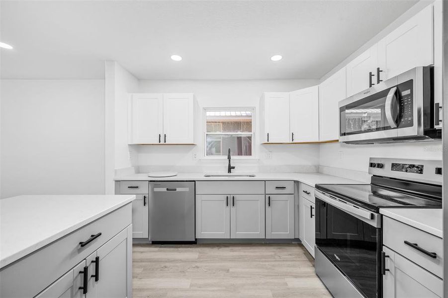 Furnished interior view inside a new home in , Gainesville (Image 6).