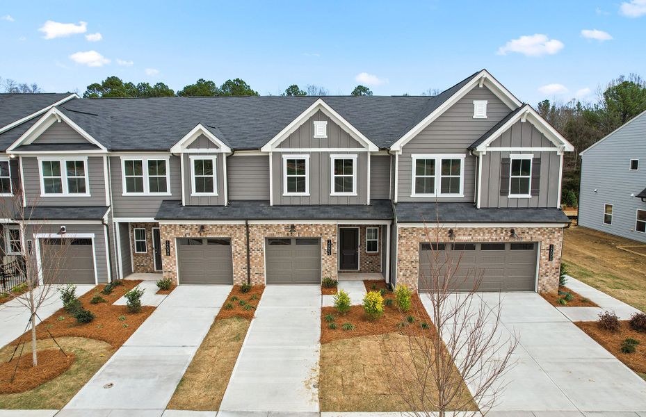 Front exterior of a new home in Mallard Park, Charlotte, NC, highlighting curb appeal (Image 22). Front exterior of a new home in Mallard Park, Charlotte, NC, highlighting curb appeal (Image 22).