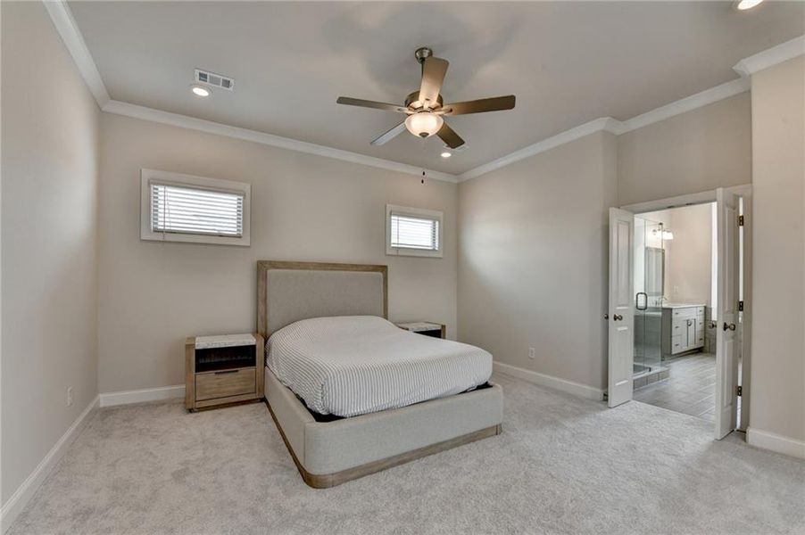 Image 42 of a home in .