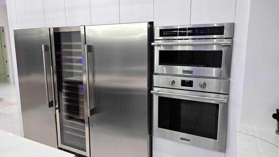 Double wall ovens