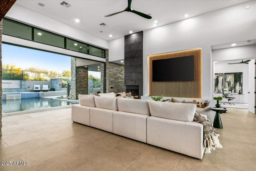 047-Great Room Views 047-Great Room Views