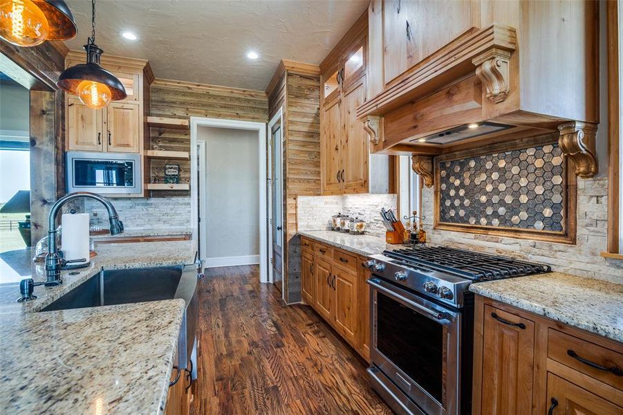 Furnished interior view inside a new home in , Wills Point (Image 6). Furnished interior view inside a new home in , Wills Point (Image 6).