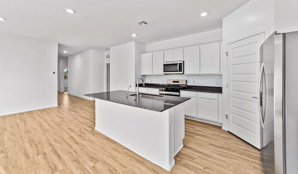 Furnished interior view inside a new home in Entrada Del Toro at Rancho Sahuarita, Sahuarita (Image 8).