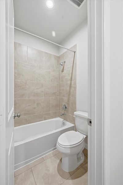 Furnished interior view inside a new home in Canterra Creek  60', Iowa Colony (Image 17).