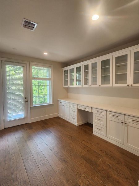 Spacious, unfurnished interior of a new home in , Houston (Image 17). Spacious, unfurnished interior of a new home in , Houston (Image 17).