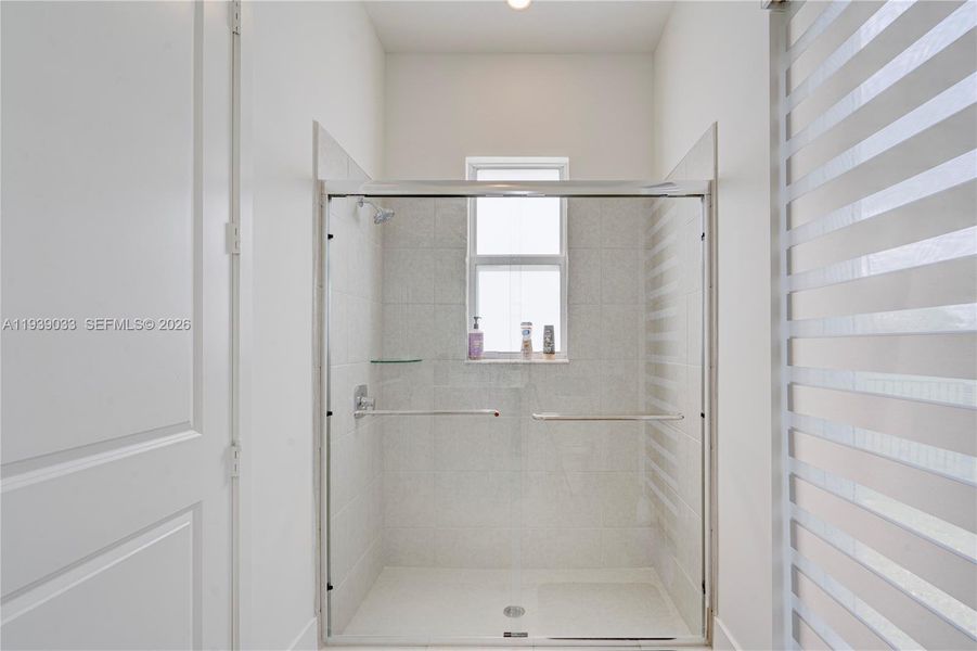 Image 36 of a home in Crescent Ridge.