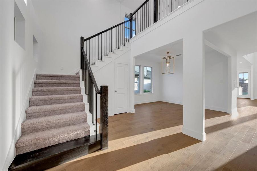 Spacious, unfurnished interior of a new home in Lilyana, Celina (Image 38).