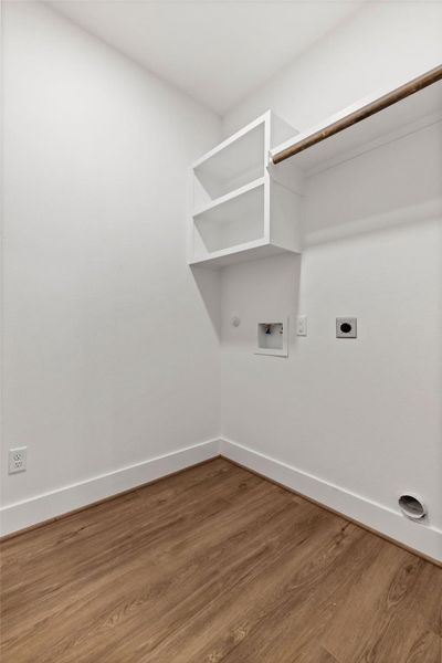 Spacious, unfurnished interior of a new home in , Trinity (Image 20).