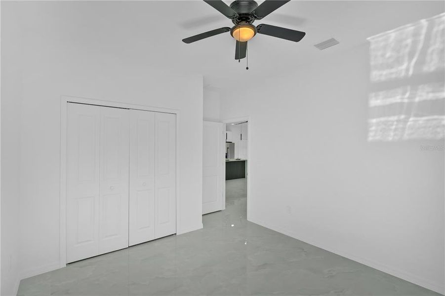 Spacious, unfurnished interior of a new home in , Punta Gorda (Image 20).