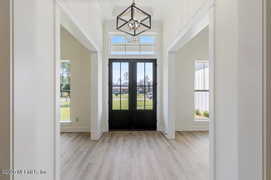 Spacious, unfurnished interior of a new home in , Jacksonville (Image 23).