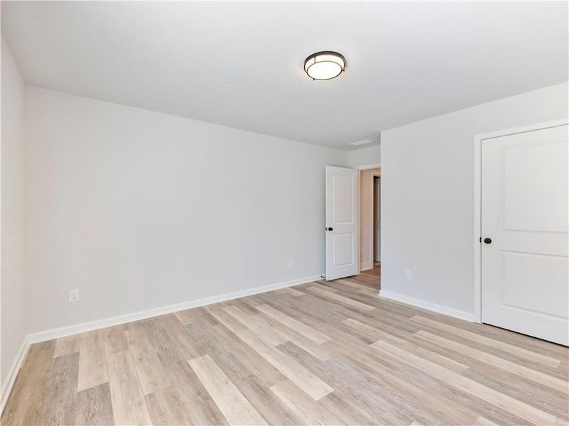 Spacious, unfurnished interior of a new home in , Lawrenceville (Image 25).